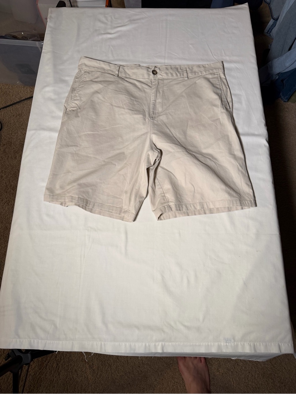 Old Navy Men’s Tan Flat-Front Chino Shorts